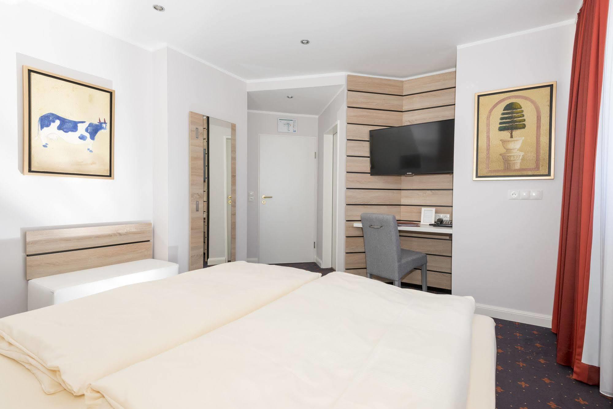 Hotel Tiek Superior Meppen Eksteriør bilde