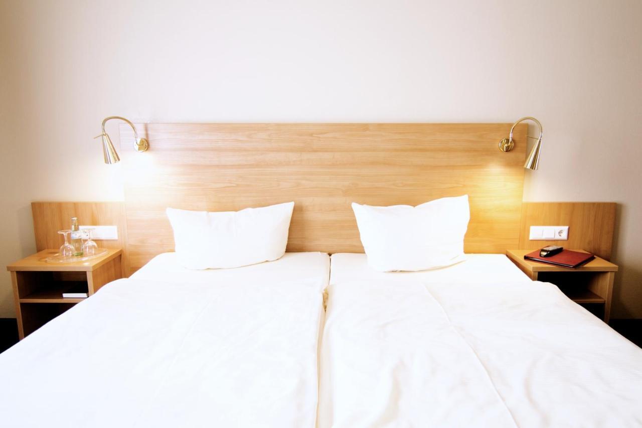 Hotel Tiek Superior Meppen Eksteriør bilde